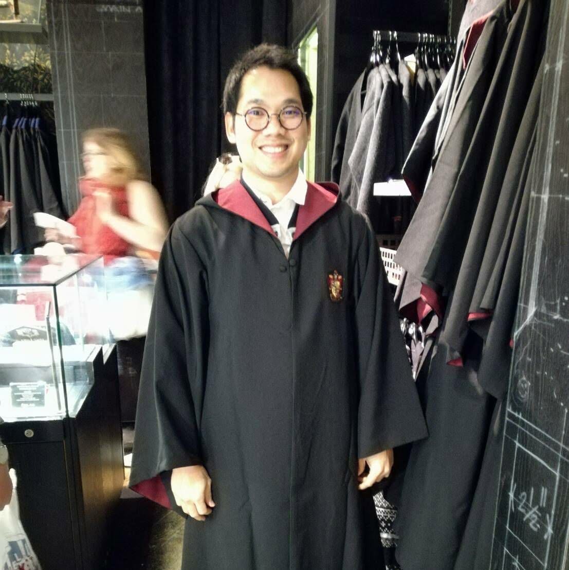 ดร. อัษฎางค์ แตงไทย, PhD